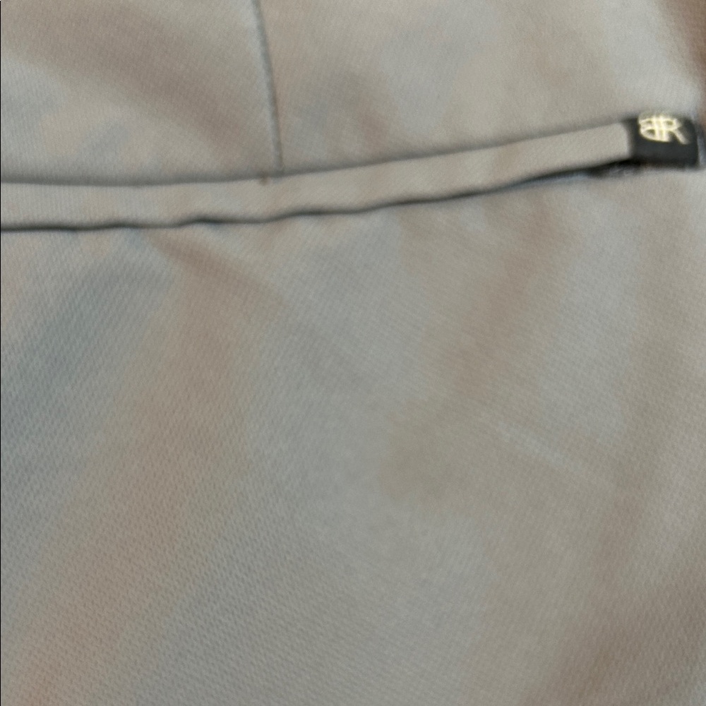 Banana Republic Light Gray‎ Chinos - Picture 4 of 5